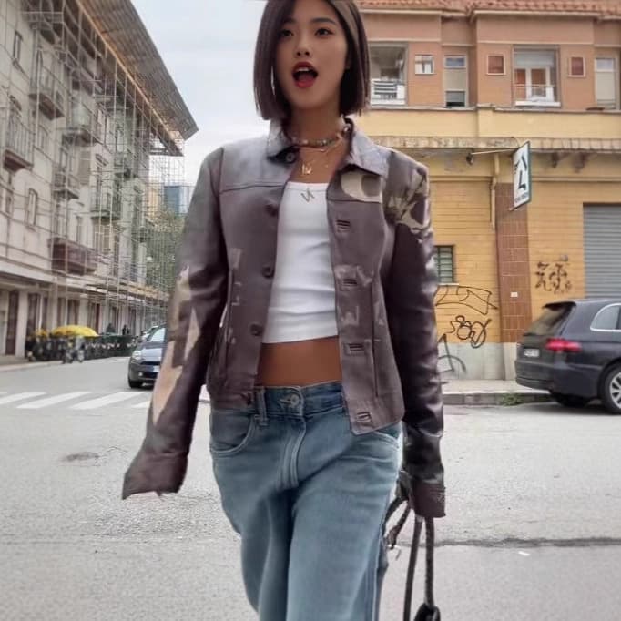 Fashionable Minimalist Versatile Printed Leather Short Jacket With Long Sleeves